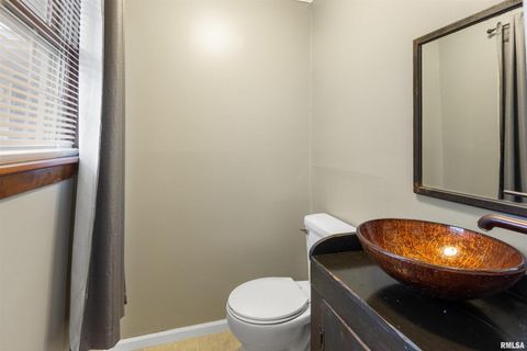 Tiny photo for 1200 ACADEMY Street, Eldorado, IL 62930 (MLS # EB460535)