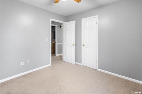 Tiny photo for 1200 ACADEMY Street, Eldorado, IL 62930 (MLS # EB460535)