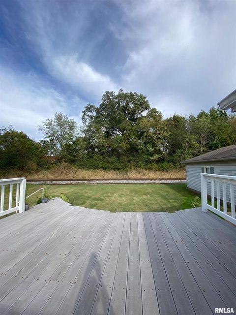 Tiny photo for 1200 ACADEMY Street, Eldorado, IL 62930 (MLS # EB460535)