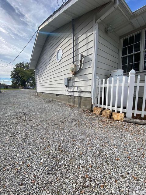 Tiny photo for 1200 ACADEMY Street, Eldorado, IL 62930 (MLS # EB460535)