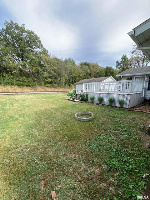 Tiny photo for 1200 ACADEMY Street, Eldorado, IL 62930 (MLS # EB460535)