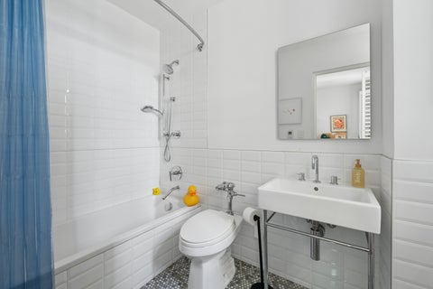 Tiny photo for 3500 N LAKE SHORE Drive #6D, Chicago, IL 60657 (MLS # 12755848)
