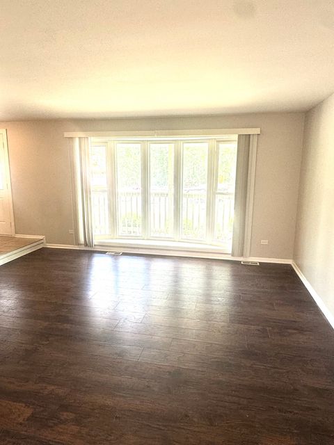 Tiny photo for 706 Carnation Lane, Matteson, IL 60443 (MLS # 12410116)