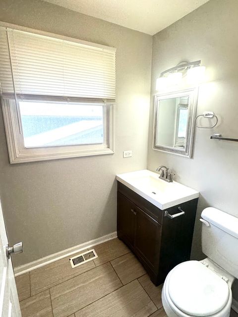 Tiny photo for 706 Carnation Lane, Matteson, IL 60443 (MLS # 12410116)