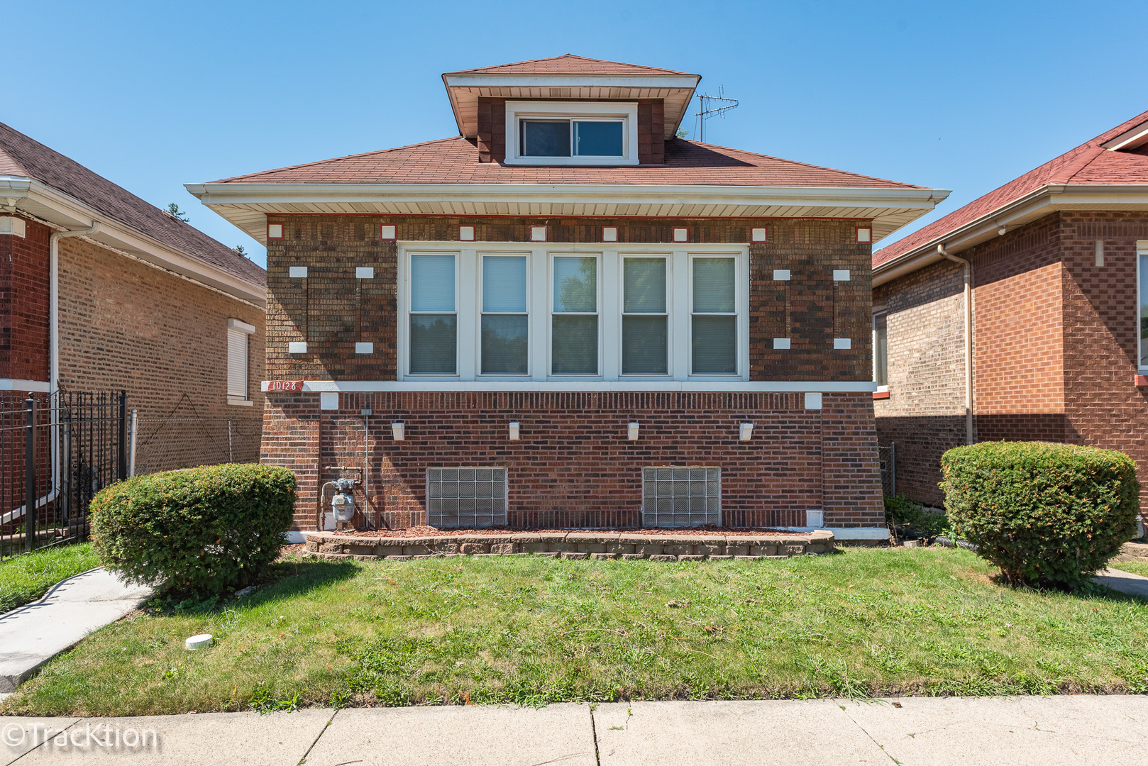 View Chicago, IL 60643 house