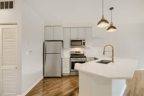 Tiny photo for 1357 W Fullerton Avenue #B, Chicago, IL 60614 (MLS # 12766231)