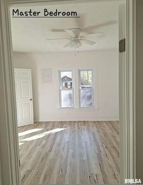 Tiny photo for 602 W CHERRY Street, Mcleansboro, IL 62859 (MLS # EB460529)