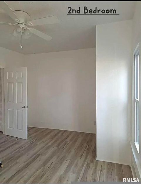 Tiny photo for 602 W CHERRY Street, Mcleansboro, IL 62859 (MLS # EB460529)