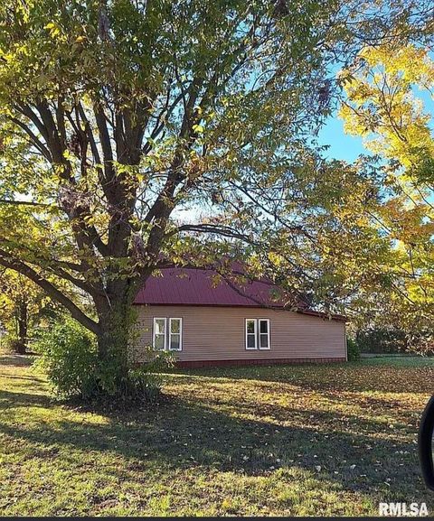 Tiny photo for 602 W CHERRY Street, Mcleansboro, IL 62859 (MLS # EB460529)