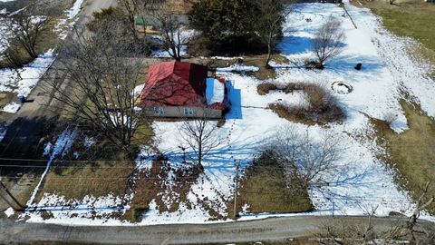 Tiny photo for 602 W CHERRY Street, Mcleansboro, IL 62859 (MLS # EB460529)