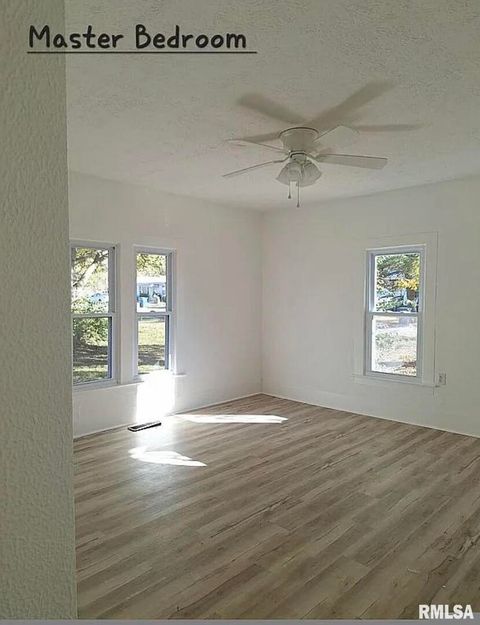 Tiny photo for 602 W CHERRY Street, Mcleansboro, IL 62859 (MLS # EB460529)