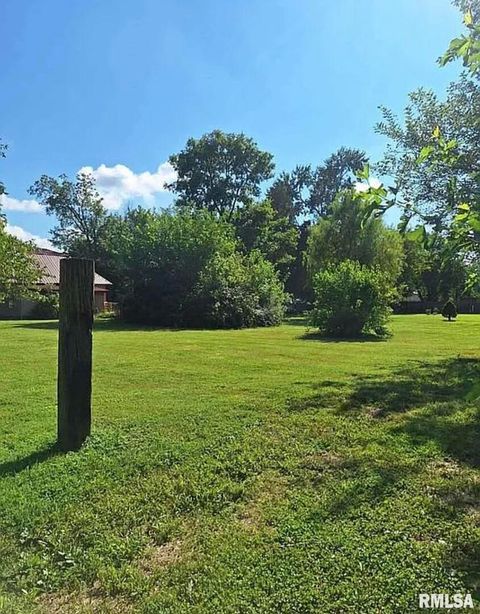 Tiny photo for 602 W CHERRY Street, Mcleansboro, IL 62859 (MLS # EB460529)