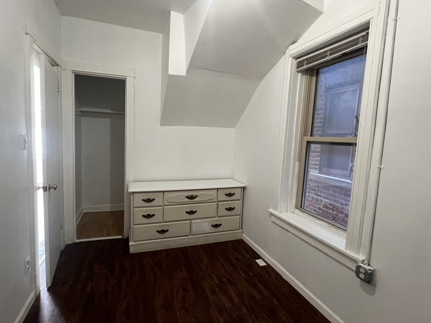 Chicago, Illinois 60632, United States, 5 Bedrooms Bedrooms, ,3 BathroomsBathrooms,Residential,Active,248403