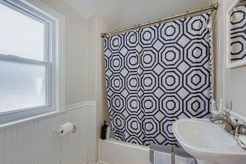 Tiny photo for 1433 Bristol Avenue, Westchester, IL 60154 (MLS # 12596396)