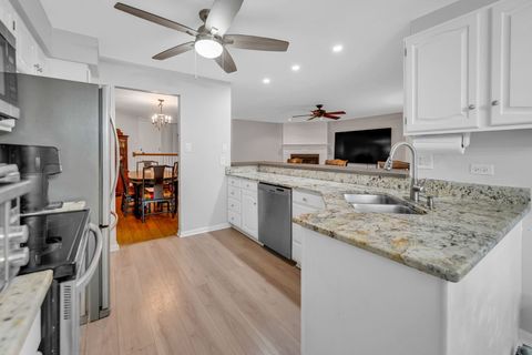 Tiny photo for 13253 S Oak Ridge Trail #2B, Palos Heights, IL 60463 (MLS # 12373090)