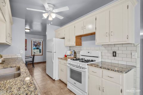 Tiny photo for 38 Ashlawn Avenue, Oswego, IL 60543 (MLS # 12515790)