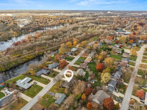 Tiny photo for 38 Ashlawn Avenue, Oswego, IL 60543 (MLS # 12515790)