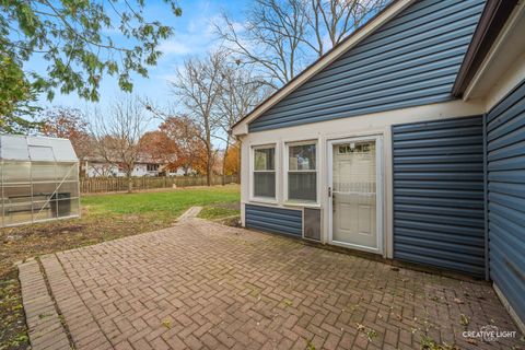 Tiny photo for 38 Ashlawn Avenue, Oswego, IL 60543 (MLS # 12515790)