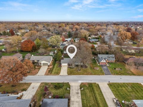 Tiny photo for 38 Ashlawn Avenue, Oswego, IL 60543 (MLS # 12515790)