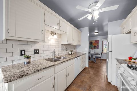 Tiny photo for 38 Ashlawn Avenue, Oswego, IL 60543 (MLS # 12515790)