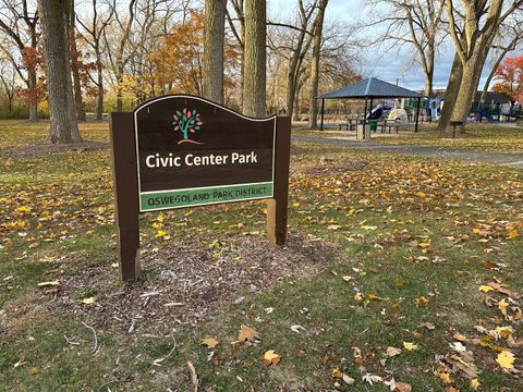 Tiny photo for 38 Ashlawn Avenue, Oswego, IL 60543 (MLS # 12515790)