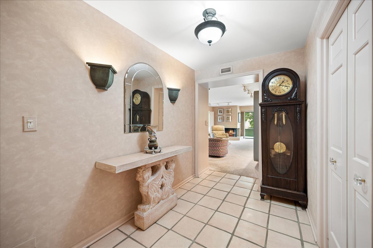 1621 Mission Hills Road 110