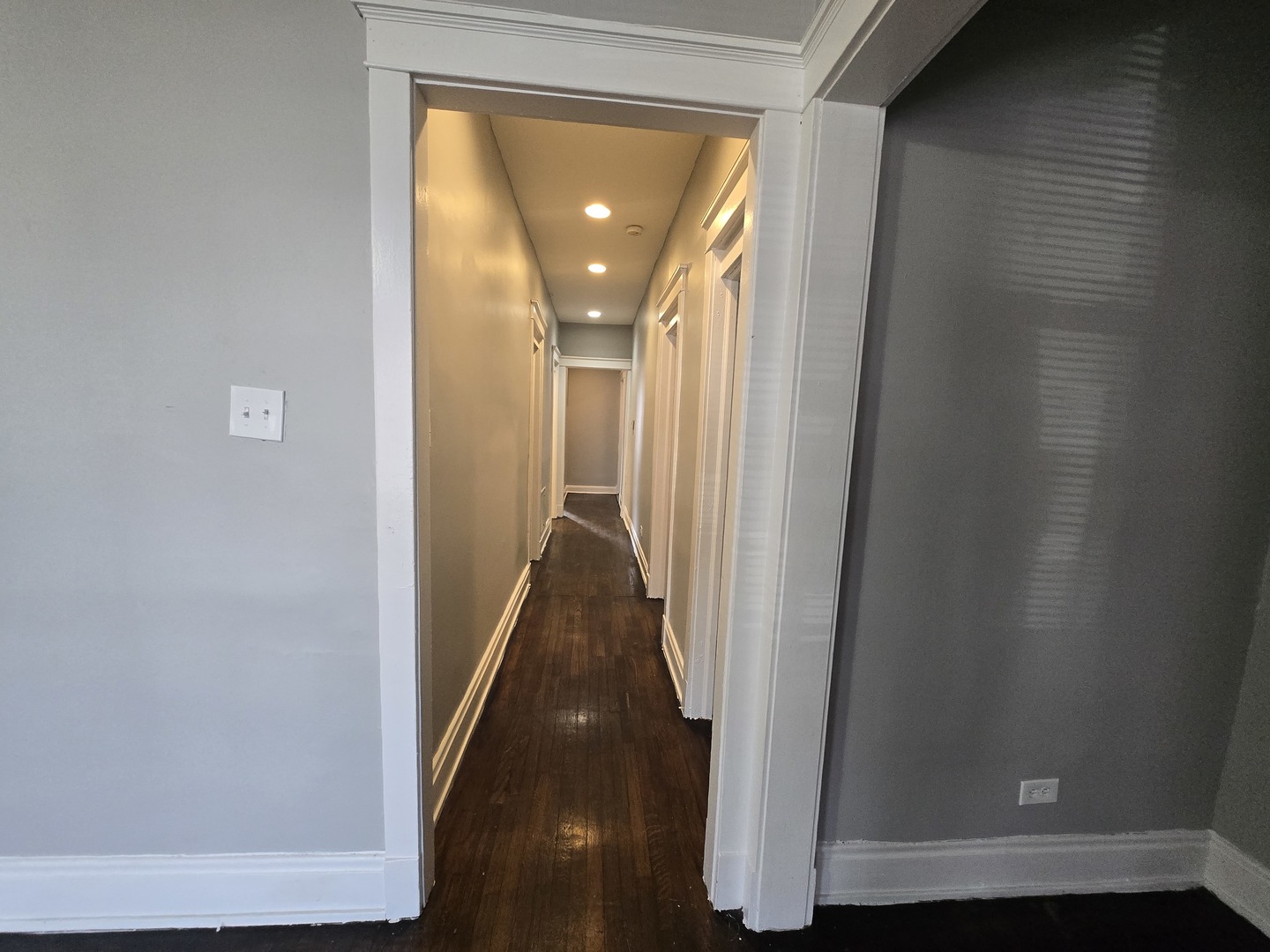 6738 S Prairie Avenue