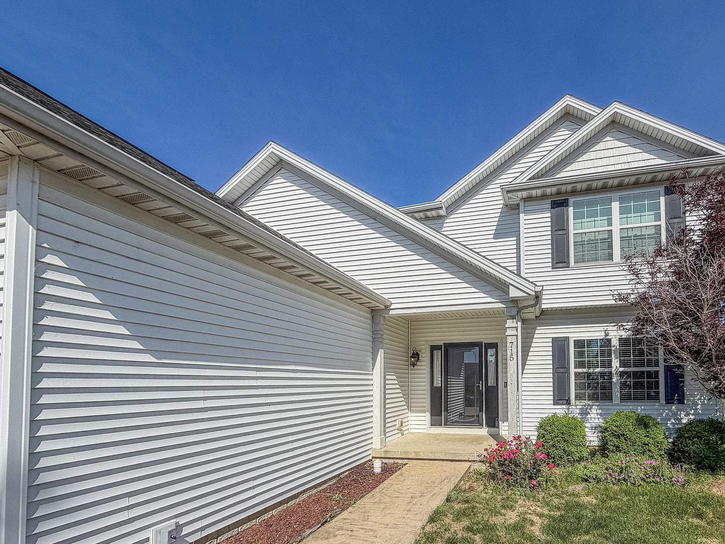 715 Sedgegrass Drive