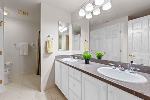 Tiny photo for 1611 Burr Oak Drive, Libertyville, IL 60048 (MLS # 12585302)