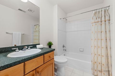 Tiny photo for 1611 Burr Oak Drive, Libertyville, IL 60048 (MLS # 12585302)