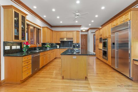 Tiny photo for 1611 Burr Oak Drive, Libertyville, IL 60048 (MLS # 12585302)