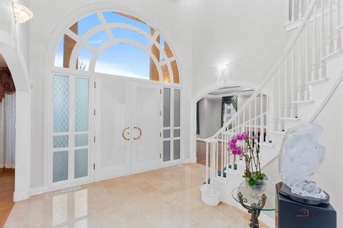 Tiny photo for 1611 Burr Oak Drive, Libertyville, IL 60048 (MLS # 12585302)