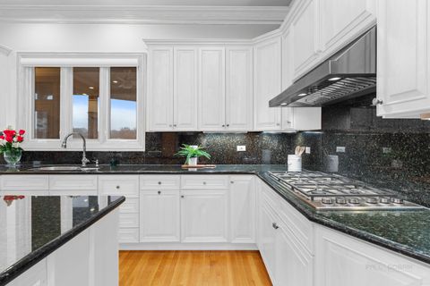 Tiny photo for 1611 Burr Oak Drive, Libertyville, IL 60048 (MLS # 12585302)