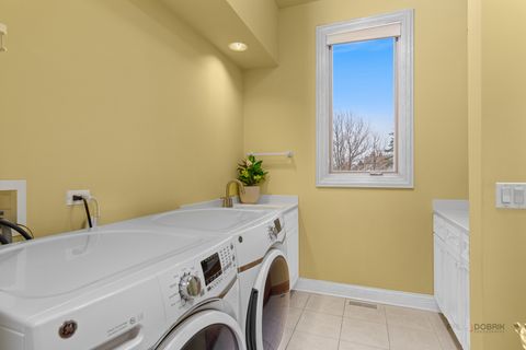 Tiny photo for 1611 Burr Oak Drive, Libertyville, IL 60048 (MLS # 12585302)