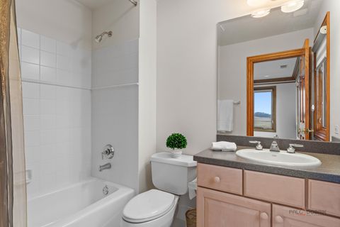 Tiny photo for 1611 Burr Oak Drive, Libertyville, IL 60048 (MLS # 12585302)