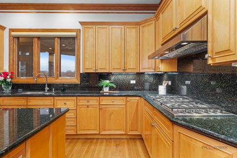 Tiny photo for 1611 Burr Oak Drive, Libertyville, IL 60048 (MLS # 12585302)