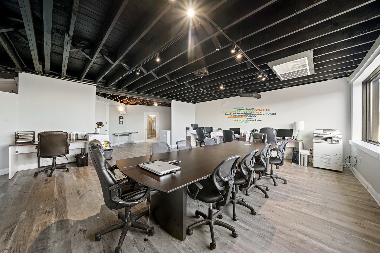 1000 N MILWAUKEE Avenue 403