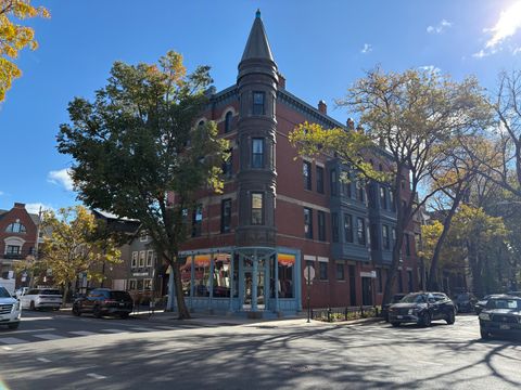 825 W Armitage Avenue 3S Chicago IL 60614