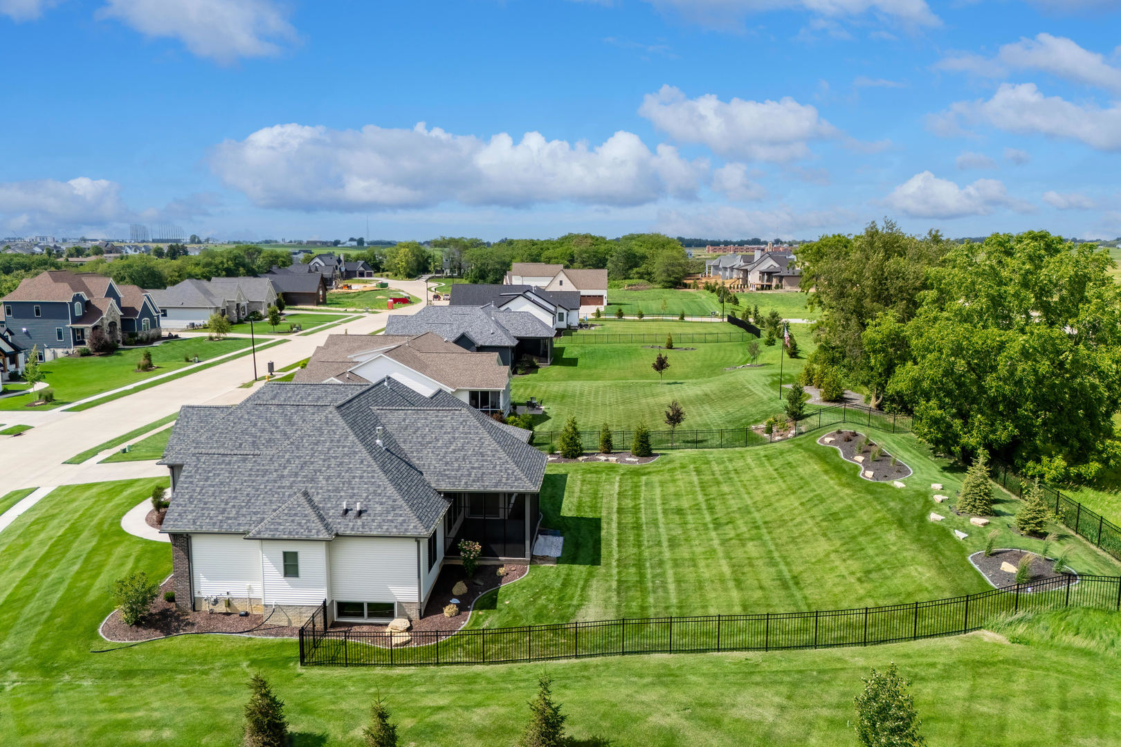 5077 Oak Ridge Court