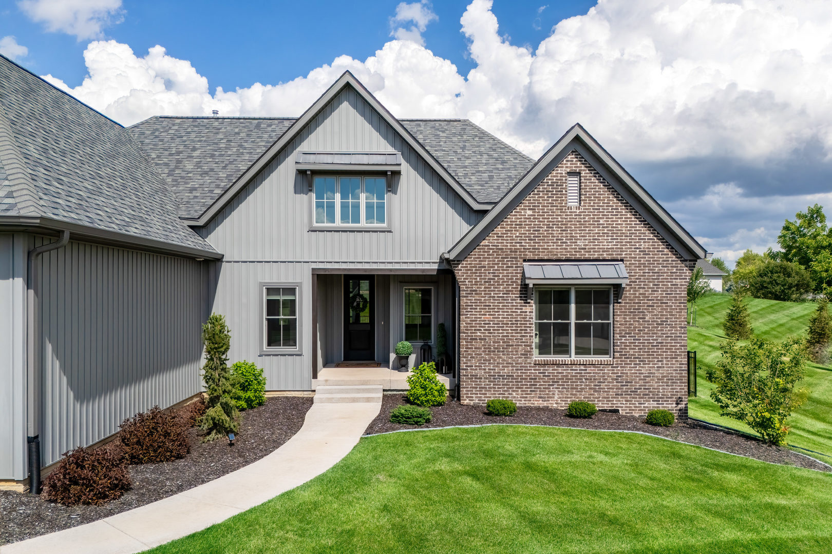 5077 Oak Ridge Court