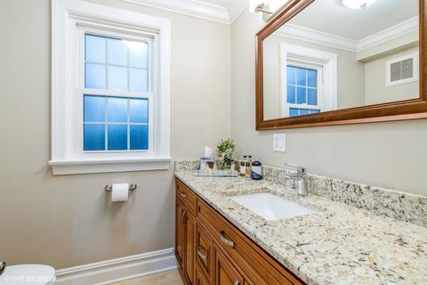 Tiny photo for 6739 N Leroy Avenue, Lincolnwood, IL 60712 (MLS # 12474639)