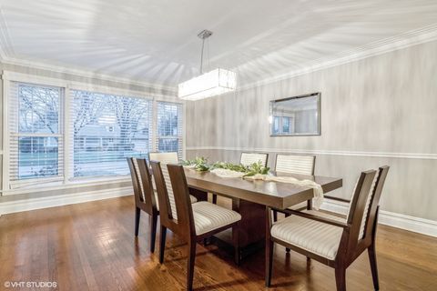 Tiny photo for 6739 N Leroy Avenue, Lincolnwood, IL 60712 (MLS # 12474639)