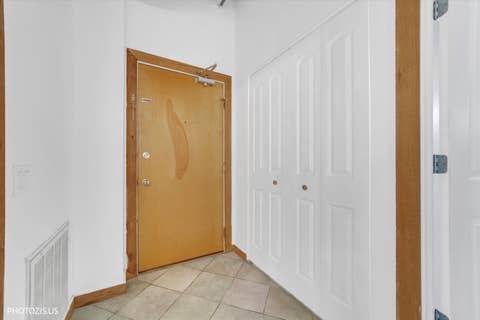 Tiny photo for 732 S FINANCIAL Street #608, Chicago, IL 60605 (MLS # 12714188)