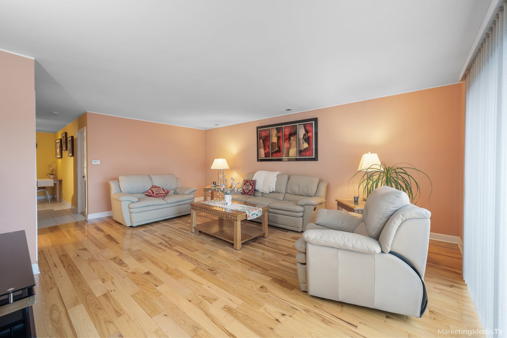 9818 BIANCO Terrace 3F