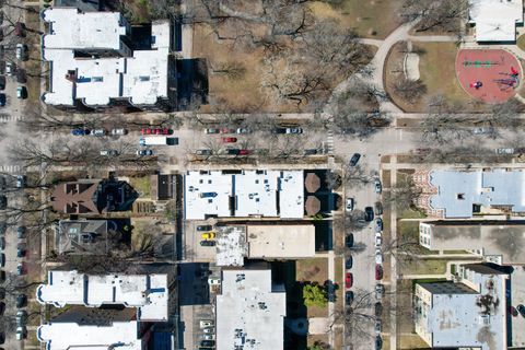 Tiny photo for 1647 W Sherwin Avenue #1, Chicago, IL 60626 (MLS # 12598792)