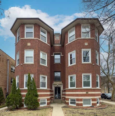 Tiny photo for 1647 W Sherwin Avenue #1, Chicago, IL 60626 (MLS # 12598792)