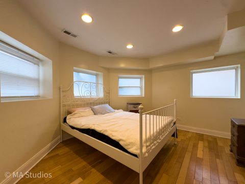 Tiny photo for 1647 W Sherwin Avenue #1, Chicago, IL 60626 (MLS # 12598792)
