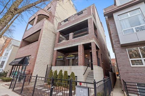 2545 N Southport Avenue 1 Chicago IL 60614