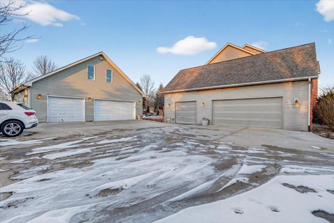 Tiny photo for 8306 E Crockett Road, Roscoe, IL 61073 (MLS # 12567885)