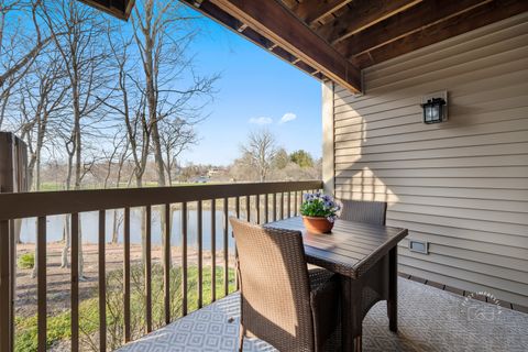 Tiny photo for 530 RIVER FRONT Circle #608, Naperville, IL 60540 (MLS # 12605433)